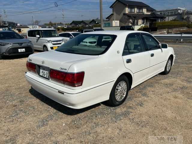 2002 Toyota Crown