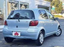 2003 Toyota Vitz