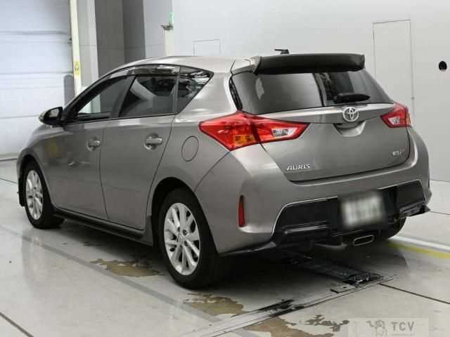 2013 Toyota Auris