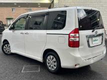 2013 Toyota Noah