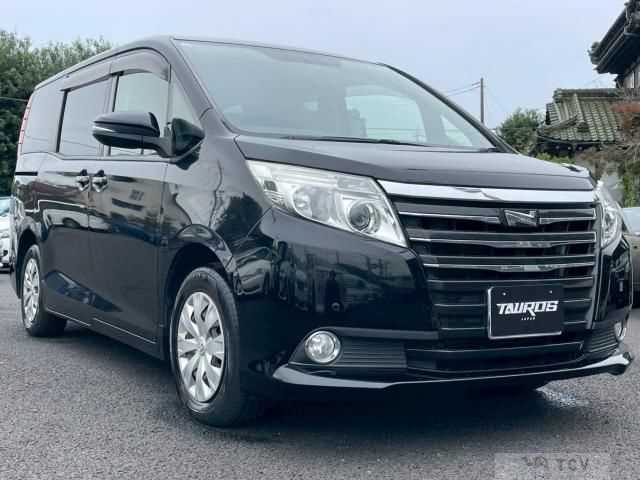 2015 Toyota Noah