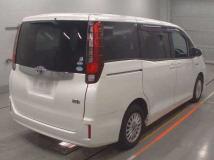 2015 Toyota Noah