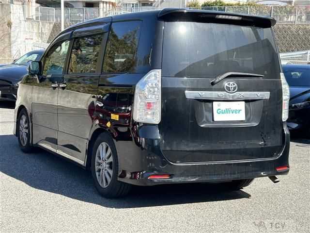 2011 Toyota Voxy