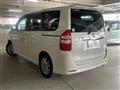 2010 Toyota Noah