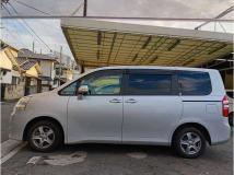 2013 Toyota Noah