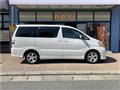 2004 Toyota Alphard Hybrid