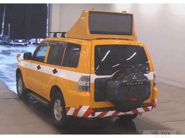 2007 Mitsubishi Pajero