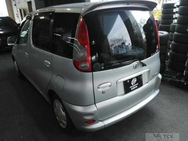 2002 Toyota Fun Cargo