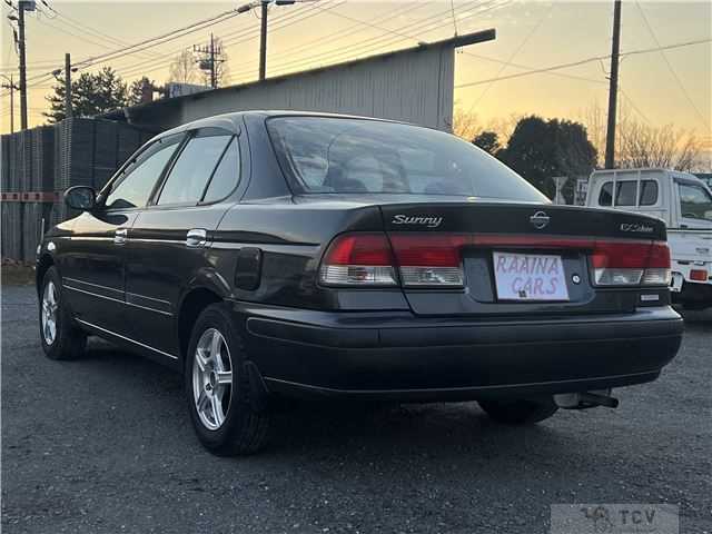 2002 Nissan Sunny