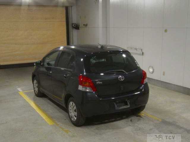 2010 Toyota Vitz