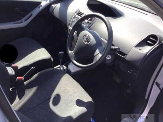 2010 Toyota Vitz