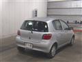 2001 Toyota Vitz