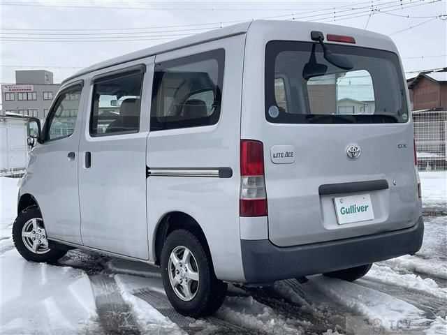 2012 Toyota Liteace Van