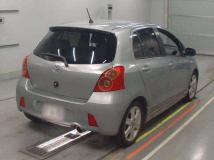 2005 Toyota Vitz
