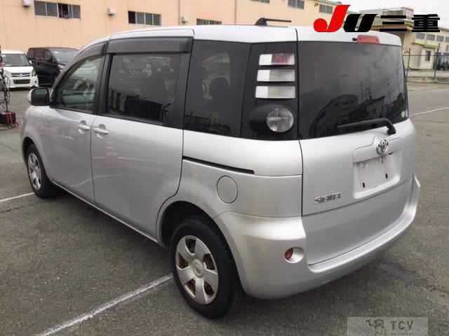 2009 Toyota Sienta