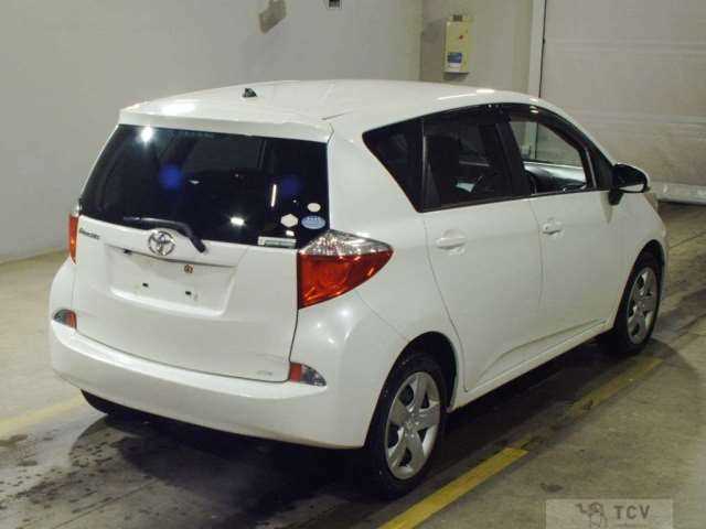 2012 Toyota Ractis