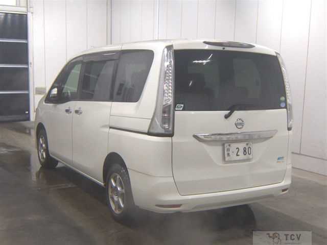 2015 Nissan Serena