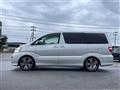 2004 Toyota Alphard