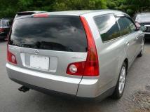2001 Nissan Stagea