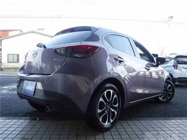 2014 Mazda Demio