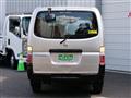 2003 Nissan Caravan