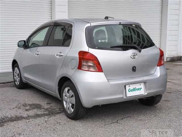 2005 Toyota Vitz