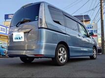 2013 Nissan Serena