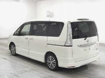 2015 Nissan Serena