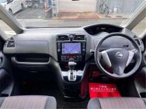 2015 Nissan Serena