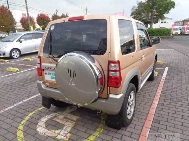 2005 Mitsubishi Pajero Mini