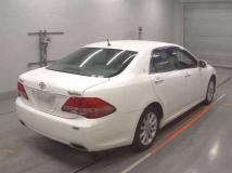 2009 Toyota Crown