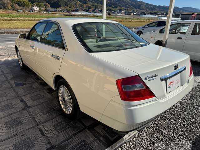 2001 Nissan Cedric