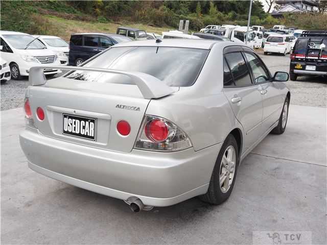 2001 Toyota Altezza