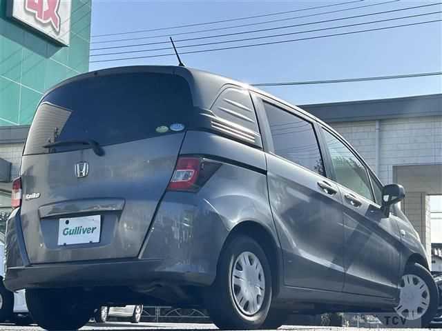 2011 Honda Freed Spike