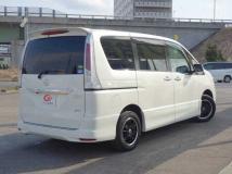 2012 Nissan Serena
