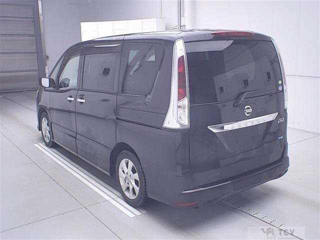 2011 Nissan Serena