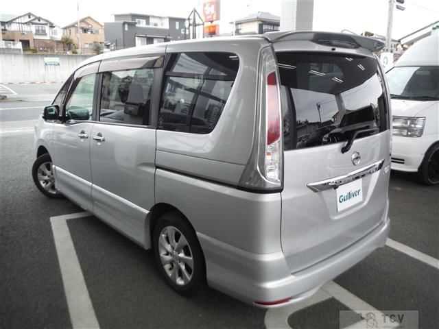 2011 Nissan Serena