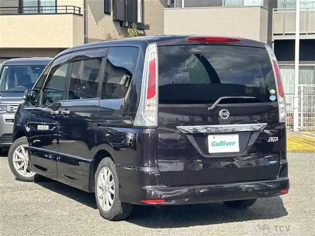 2012 Nissan Serena