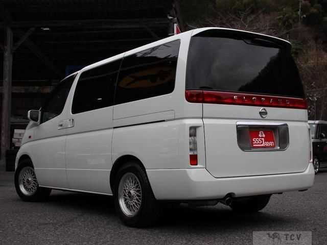 2002 Nissan Elgrand