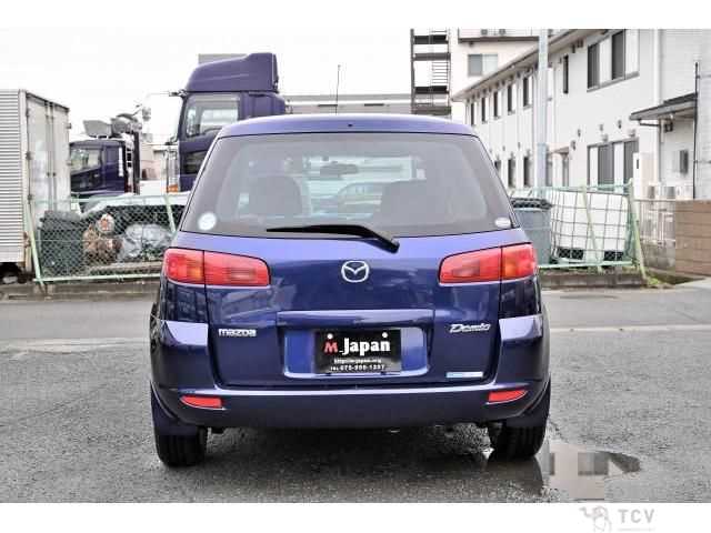 2002 Mazda Demio