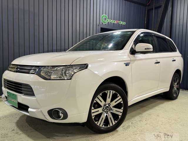 2014 Mitsubishi OUTLANDER PHEV