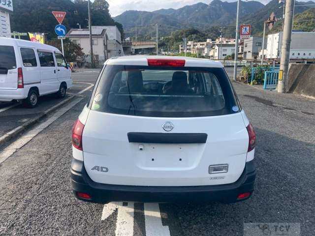 2015 Nissan AD