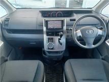 2008 Toyota Voxy