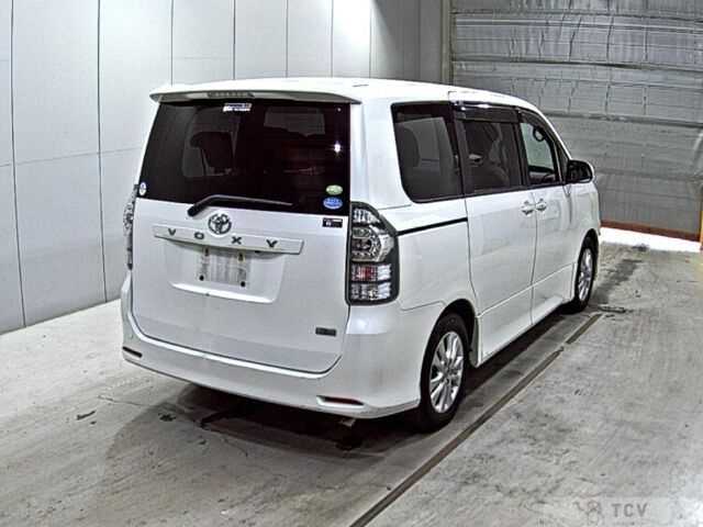 2010 Toyota Voxy