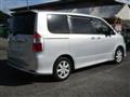 2008 Toyota Noah