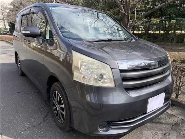 2009 Toyota Noah