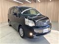 2013 Toyota Noah