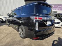 2013 Nissan Elgrand
