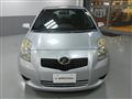 2005 Toyota Vitz