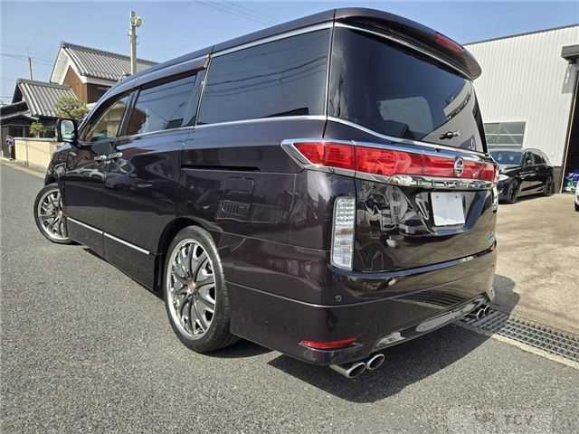 2010 Nissan Elgrand